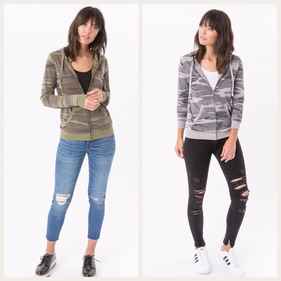 Z Supply Tops - NWT  Z Supply camo zip hoodie green & grey